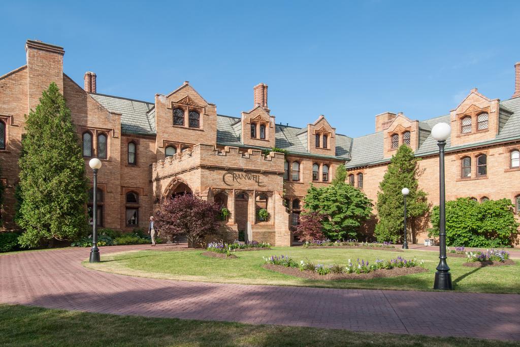 Cranwell Spa And Golf Resort (Adults Only) Lenox Esterno foto