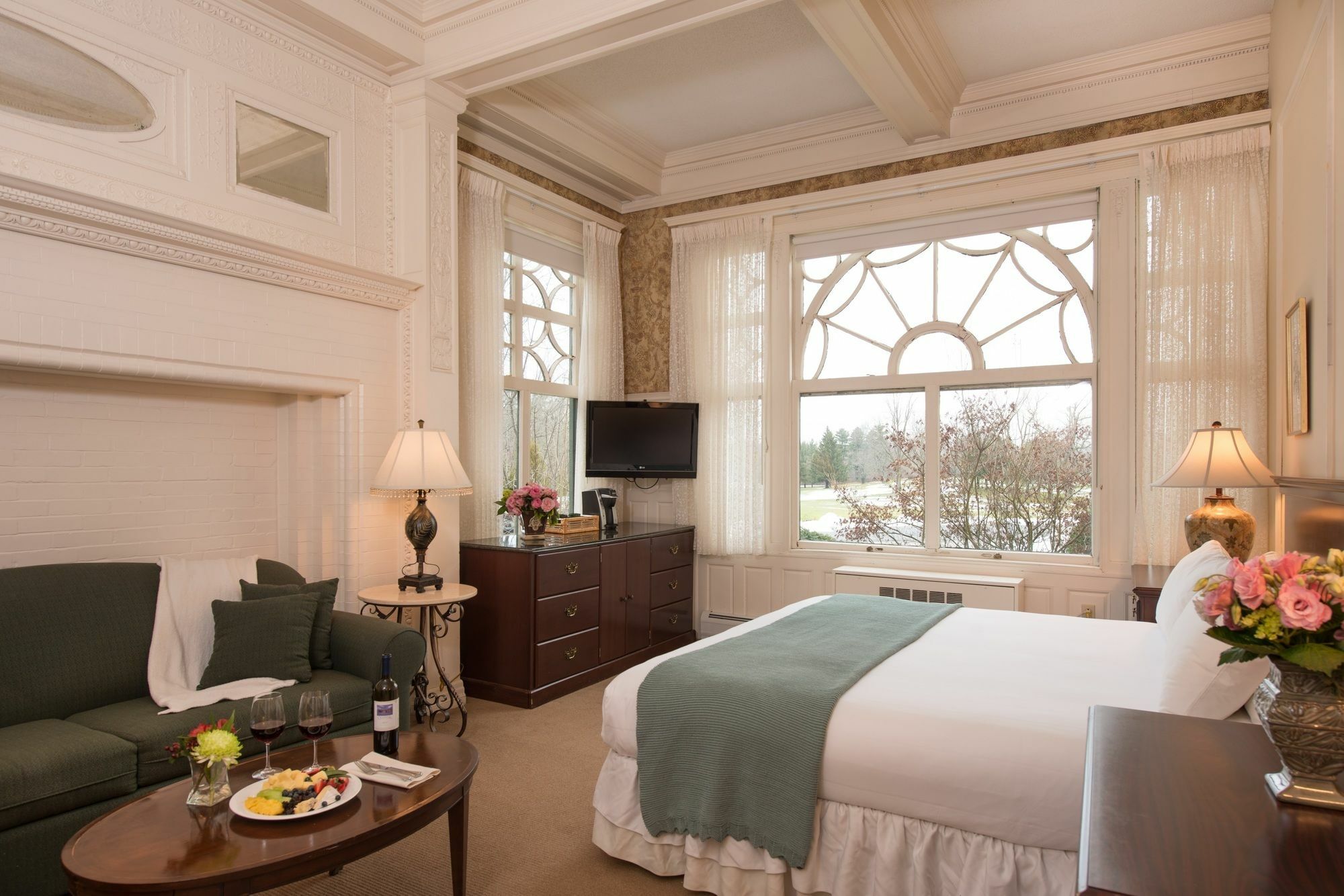 Cranwell Spa And Golf Resort (Adults Only) Lenox Esterno foto